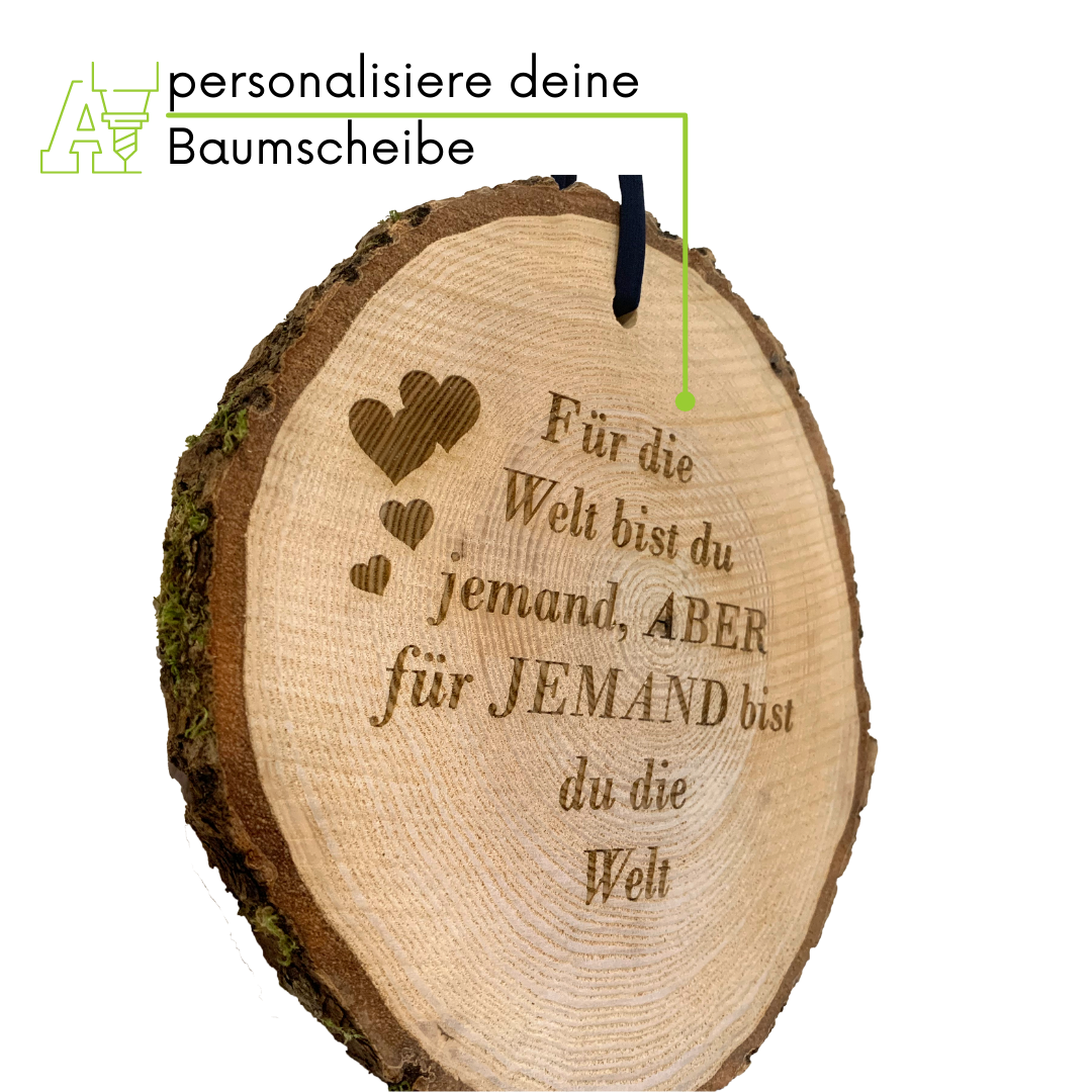 Baumscheibe mit Gravur - personalisierte Holzscheibe 18cm "kleine Herzen"